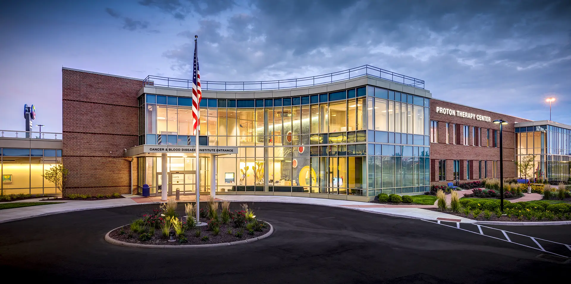 Cincinnati Children’s Hospital Medical Center/UC Health, Proton Therapy Center - Cincinnati, OH 2017 Alliant Build America Award