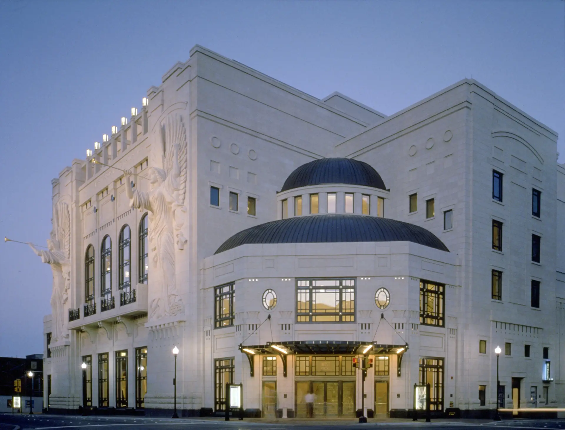 Nancy Lee and Perry R. Bass Performance Hall - Fort Worth, Tx 1999 AON Build America Award